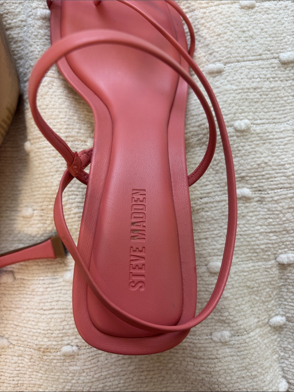 Locke heels - Picture 2 of 3